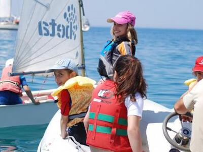 Νέα τμήματα μαθημάτων ιστιοπλοίας για πα...