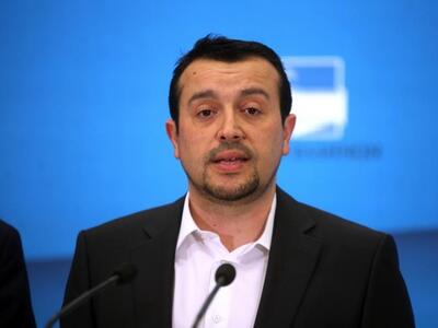 Καυγάς Παππά - Δένδια στο Twitter- Δείτε τα tweet