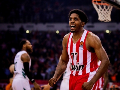 Ο Ολυμπιακός πήρε το ντέρμπι των «αιωνίω...