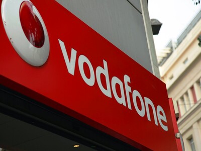 Vodafone: Από τριπλό black out έπεσε το ίντερνετ