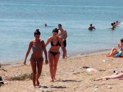 Ηλεία: Πρωτομαγιά στις παραλίες με την θ...