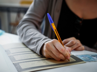 Πανελλήνιες 2025: Συνέχεια με Ιστορία, Φ...