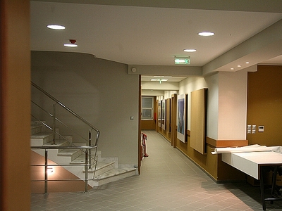 Ερωτηματικά από το....  σχολείο για την ...