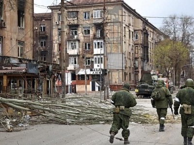 Πόλεμος στην Ουκρανία: Συνετρίβη μεταγωγ...