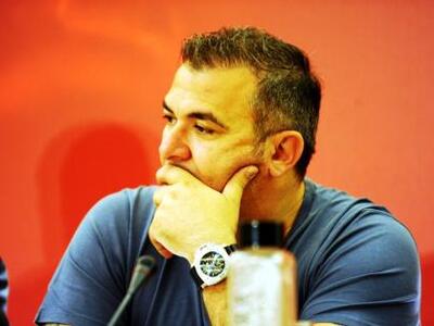 Ξέσπασε σε κλάματα ο Ρέμος τραγουδώντας ...