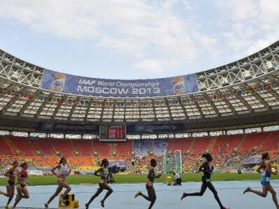 Φιλί στο στόμα για τις Ρωσίδες πάνω στο ...