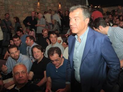 Κάλπες μέσα στο 2015 βλέπει ο Σταύρος Θεόδωρακης 