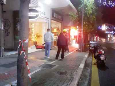 Πάτρα: Άνδρας αναίσθητος στο πεζοδρόμιο ...