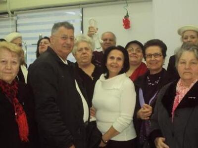 Δείτε Φωτό από τις παραστάσεις της ομάδα...