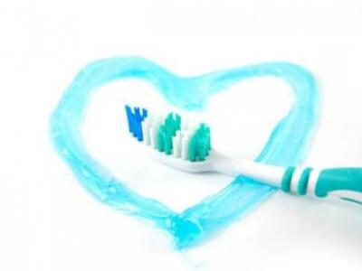 10 άγνωστες χρήσεις της οδοντόκρεμας