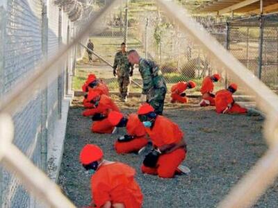 Πέντε πρώην κρατούμενοι στο Γκουαντάναμο...