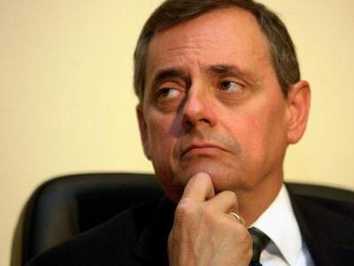 Ο πρώην Διοικητής της ΕΥΠ "καίει&qu...