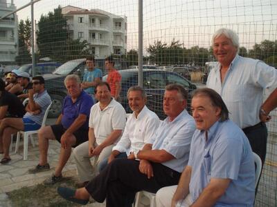 Διακρίνονται οι κ.κ. Π. Μελής, Δ. Καλογε...