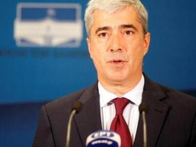 Σίμος Κεδίκογλου: Ο Τσίπρας κάνει αντιπο...