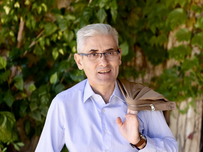 Ο Άγγελος Τσιγκρής εύχεται στους υποψήφι...