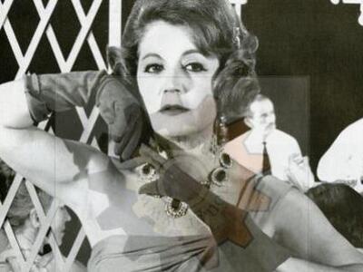 Οι ερωτικές περιπέτειες της Ρένας Βλαχοπ...