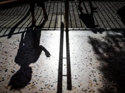 Λουτράκι: Σάλος με τη δασκάλα που κατήγγ...