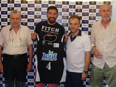 Μπατής: "Οι προσωπικές φιλοδοξίες τ...