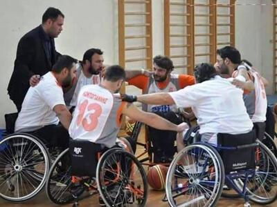 Στην Αθήνα η ομάδα μπάσκετ με αμαξίδιο τ...
