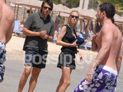 Στη Μύκονο με τον Νίκο Κριθαριώτη η Βίκυ Καγιά 