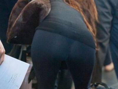 Ποια πασίγνωστη σταρ φόρεσε αυτό το see ...