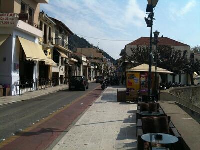 Ναύπακτος: Μποτιλιάρισμα στα πούλμαν των...