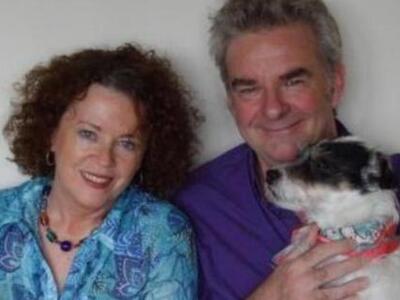 Η απίστευτη ιστορία δύο Βρετανών δημοσιο...