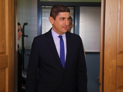 ΣΥΡΙΖΑ: «Ψευδολογεί για πολλοστή φορά ο ...