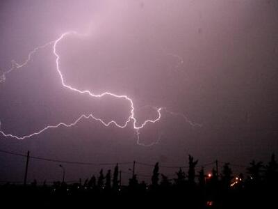 Ανεμοστρόβιλος σάρωσε τη Λευκάδα