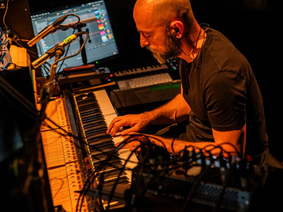  Welcome to Up 2025: Το Expanded Piano I...