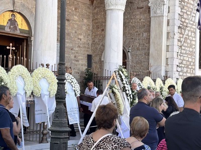 Μεσολόγγι: Οδύνη στην κηδεία του Γιώργου Παυλάκη