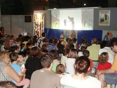 Καλοκαιρινές περιοδείες από το Θέατρο Σκ...