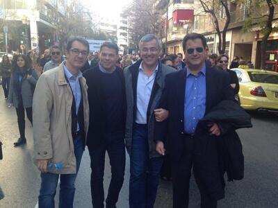 Αριστερά ο Νίκος Παπάκος και δεξιά ο Μιχ...