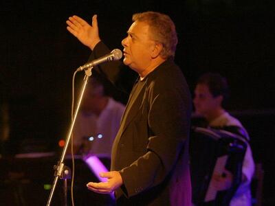 Δείτε φωτογραφικά στιγμιότυπα του Μανώλη...