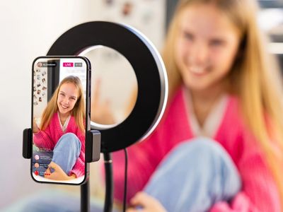 Η επιρροή της γενιάς του TikTok στην αγγ...