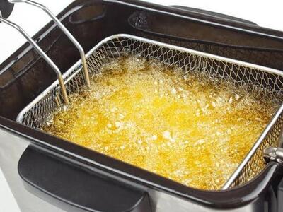 Πάτρα: "Τα χρησιμοποιημένα μαγειρικ...