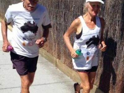 Ενας μαραθώνιος την ημέρα από ζευγάρι εξηντάρηδων