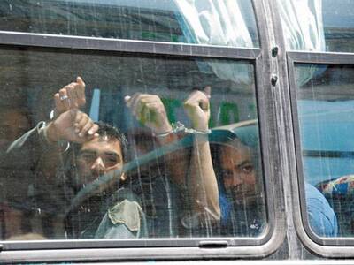 Ζητούν σαπούνια και τσιγάρα