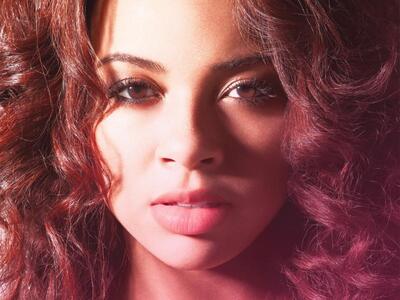 Το «Happiness» της Alexis Jordan είναι τ...