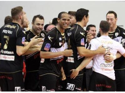 Bόλεϊ: Αγκαλιά με τον τίτλο ο ΠΑΟΚ