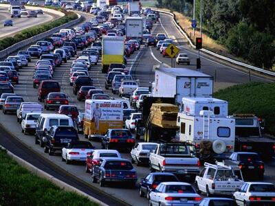 Ένα εκατομμύριο αυτοκίνητα κυκλοφορούν χ...