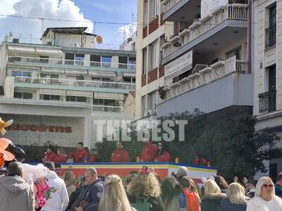 Πατρινό Καρναβάλι 2026: Ο σοκολατοπόλεμο...