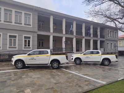 Δήμος Καλαβρύτων: Καινούργια ημιφορτηγά ...