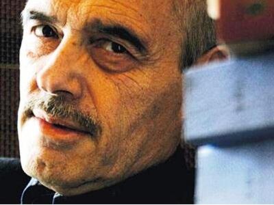 Έχασε τη μάχη ο πολιτικός και συγγραφέας...