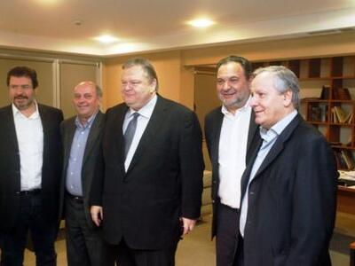 Ο Βενιζέλος είδε τους δημάρχους