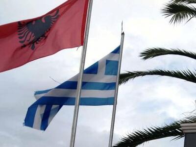 Διαψεύδει η Αλβανία ότι συζητά με την Ελ...