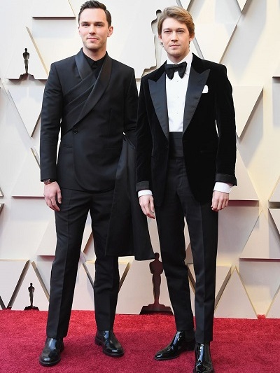 NIKOΛΑΣ ΧΟΥΛΤ ΜΕ DIOR HOMME ΚΑΙ ΤΖΟ ΑΛΓΟΥΙΝ ΜΕ TOM FORD