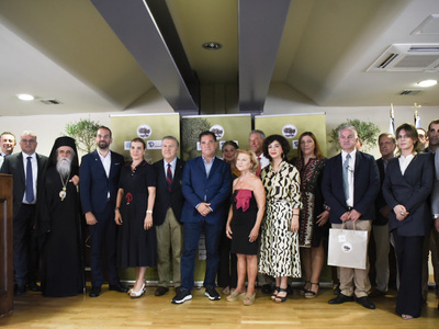 Δωρεά 135.000 δένδρων ελιάς για την αποκ...