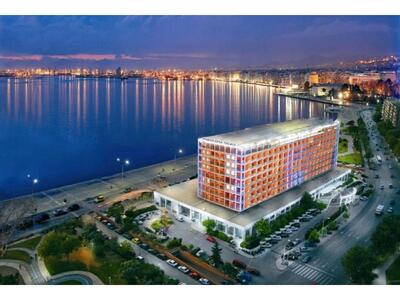 Οριστικά τίτλοι τέλους για το "Μακε...