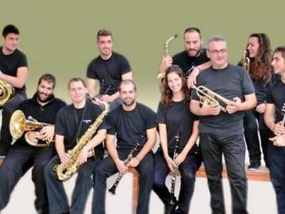 Το συγκρότημα Blowin' in the wind σε ένα...